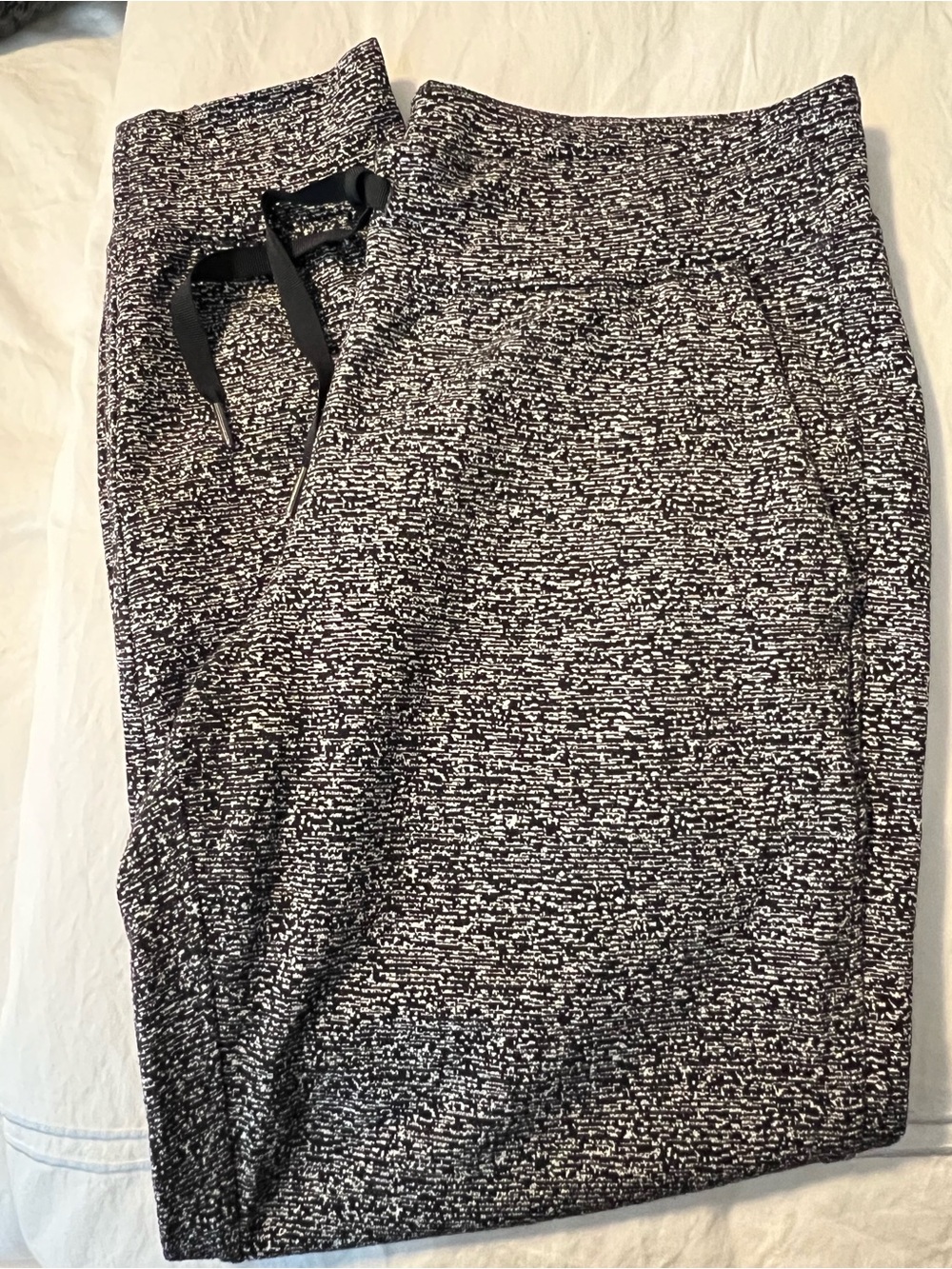 Women's Black & White lululemon Joggers